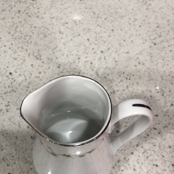 Sheffield Elegance Fine China Japan Creamer / Pitcher - Picture 2 of 11
